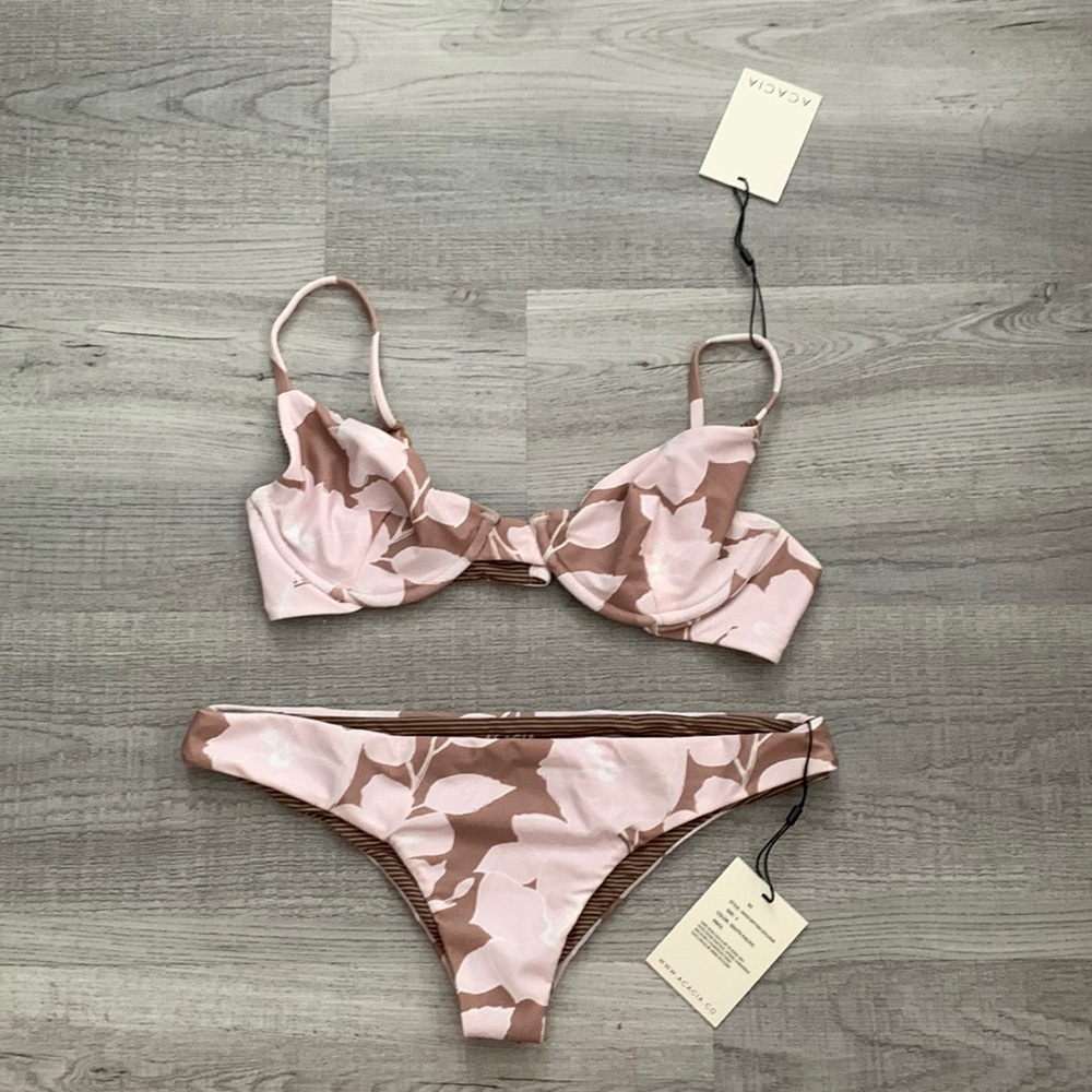 Acacia swimwear bikini set South Pacific NWT’s